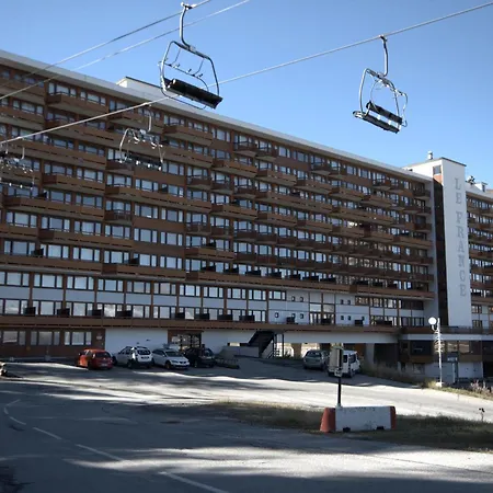 Confortable Au Pied Des Pistes Avec Tv A Plagne Centre - Fr-1-181-2834 Apartman *